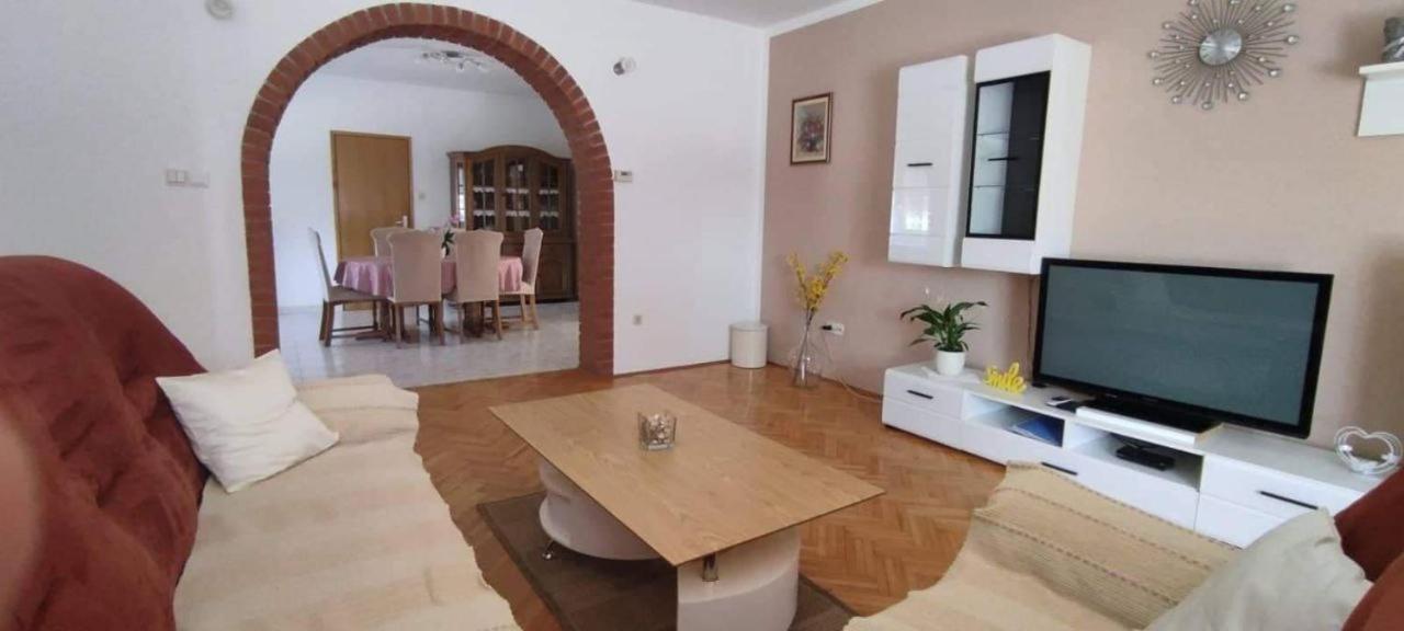 Apartment Eva Rovinjsko Selo Ngoại thất bức ảnh